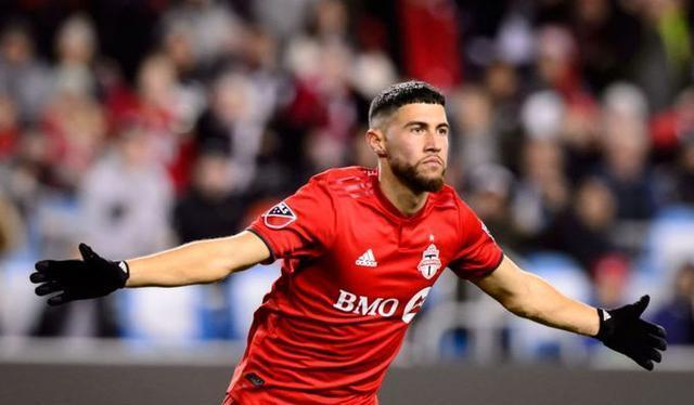 开云官方在线入口-费德勒新星败北表现突出，加拿大队前途光明！赛场气氛高涨-开云官方在线入口