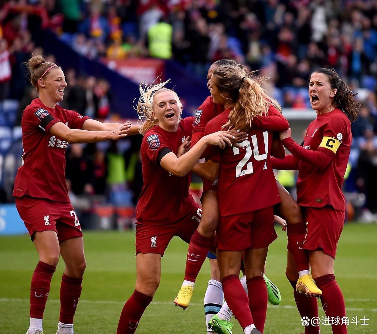 开云-利物浦主场大捷，球员赛后激动庆祝胜利，更新介绍不是.-开云