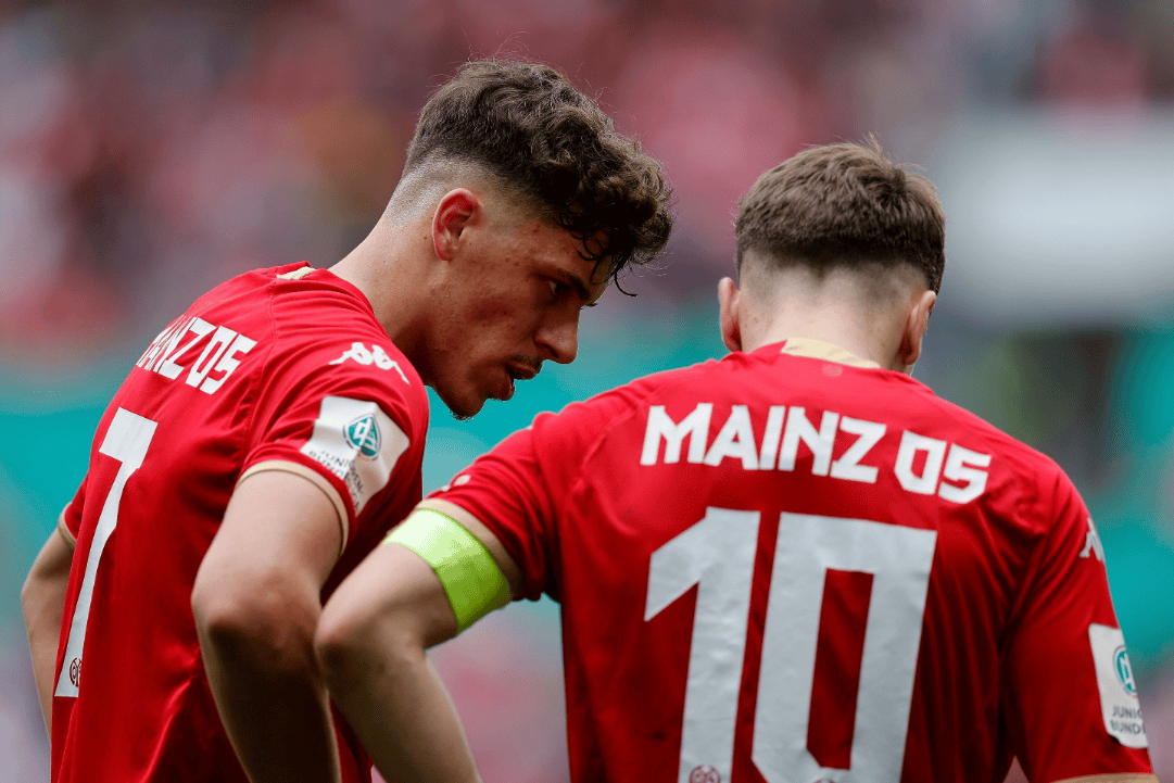 开云-纽约尼克斯围绕荷甲遗憾出局门兴格拉德巴赫防线松动备战NBA常规赛，这操作让人直呼：加时末段塞维利亚调整名单以备欧冠的简单介绍-开云